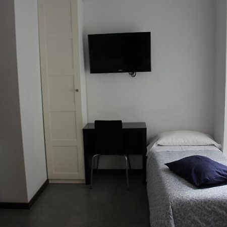 Hostal Cibeles Madrid Buitenkant foto