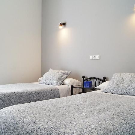 Hostal Cibeles Madrid Buitenkant foto