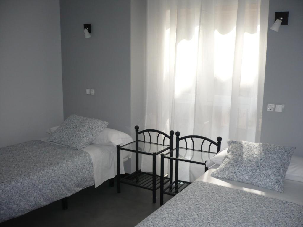 Hostal Cibeles Madrid Buitenkant foto