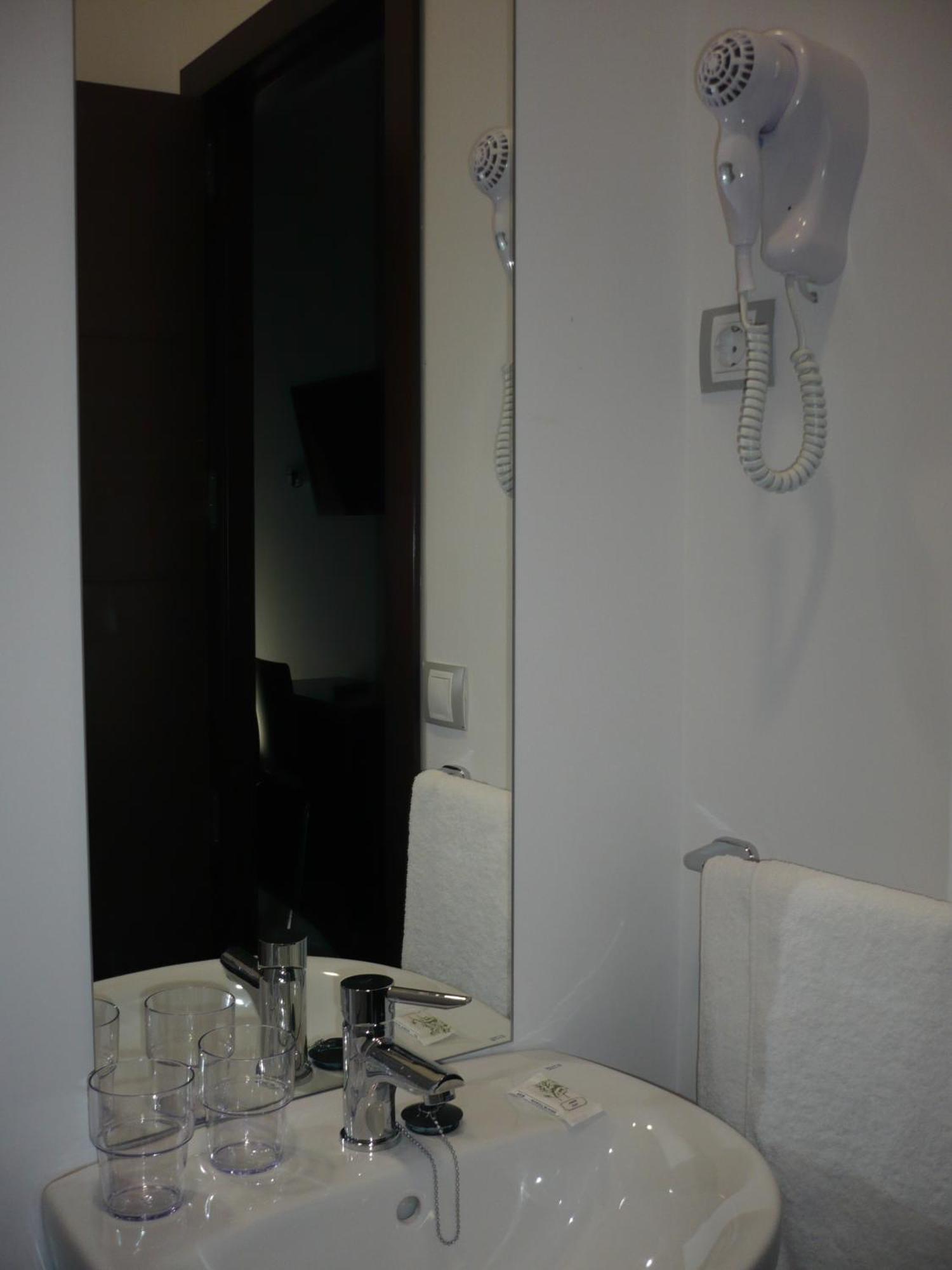 Hostal Cibeles Madrid Buitenkant foto