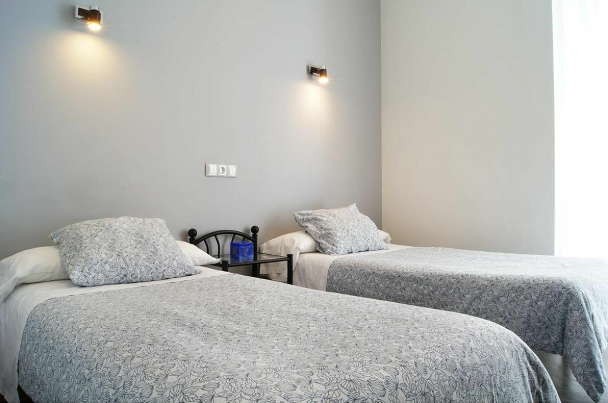 Hostal Cibeles Madrid Buitenkant foto